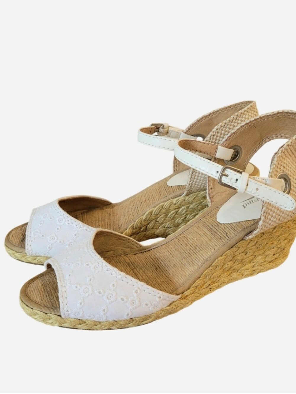 Lucky Brand Kyndra Wedge Sandal 9.5 White Eyelet Open Toe Ankle Strap Platform